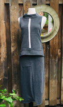 Load image into Gallery viewer, HAPPY VEST grey 110.00